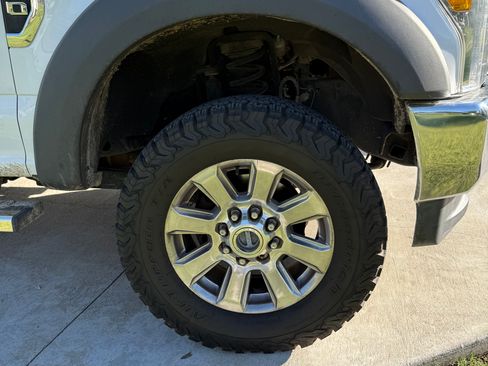 Used 2017 Ford F250 XLT image 6