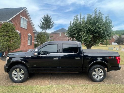 Used 2016 Ford F150 Platinum w/ Equipment Group 701A Luxury AWD/4WD image 2