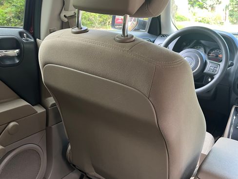 Used 2016 Jeep Patriot Sport image 11