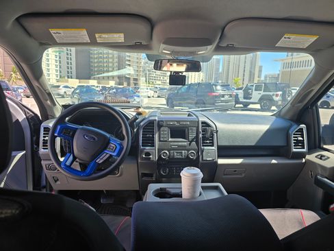 Used 2016 Ford F150 XLT image 12