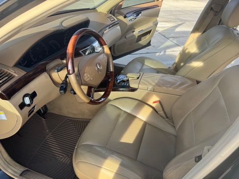 Used 2013 Mercedes-Benz S 550 4MATIC image 8