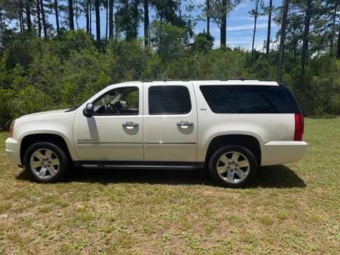 Used 2013 GMC Yukon XL SLT w/ Regional Value Package RWD image 15