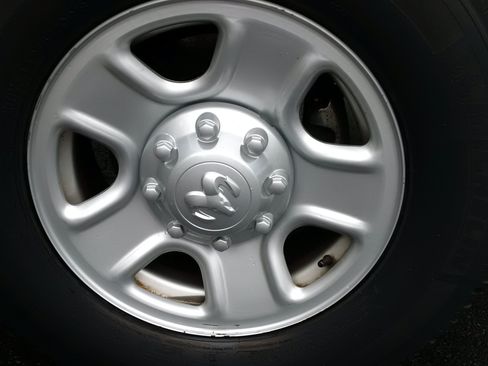 Used 2015 RAM 3500 Tradesman w/ Power & Remote Entry Group image 28