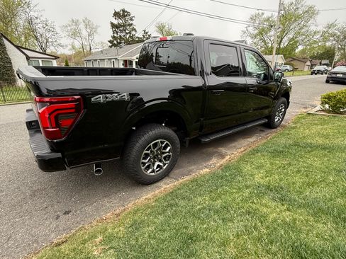 Used 2025 Ford F150 Lariat w/ Equipment Group 501A Mid image 5