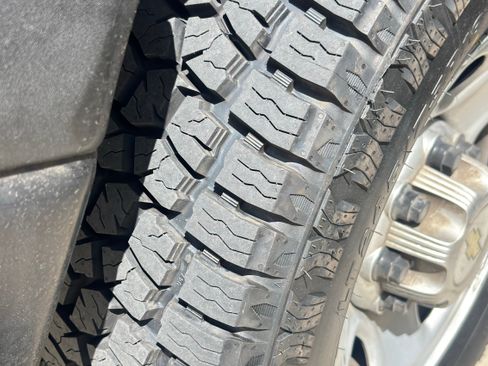 Used 2012 Chevrolet Express 2500 image 13