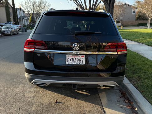 Used 2019 Volkswagen Atlas SE w/ Towing Package image 6