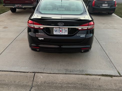Used 2017 Ford Fusion Platinum FWD image 5