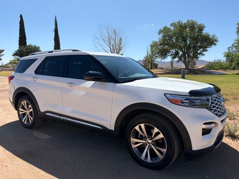Used 2020 Ford Explorer Platinum w/ Premium Technology Package AWD/4WD image 1