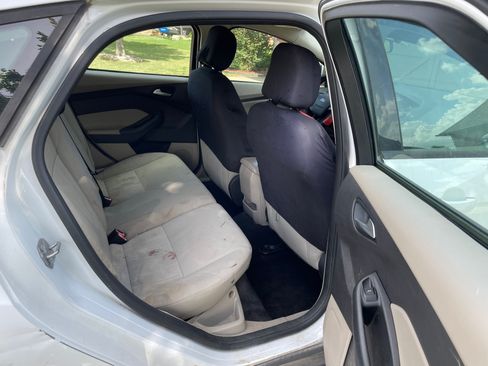 Used 2015 Ford Focus SE FWD image 16