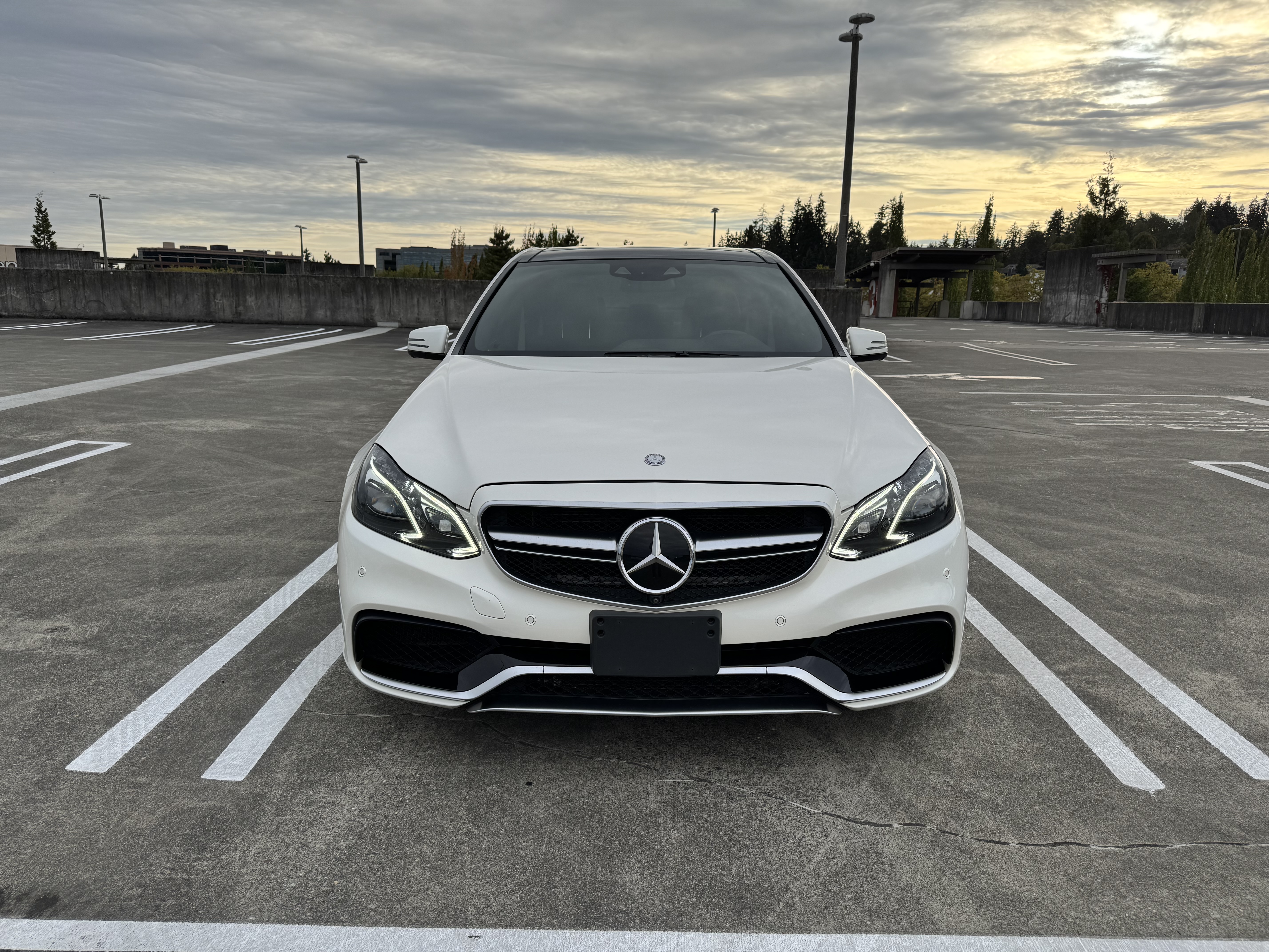 Used 2014 Mercedes-Benz E 63 AMG S-Model image 2