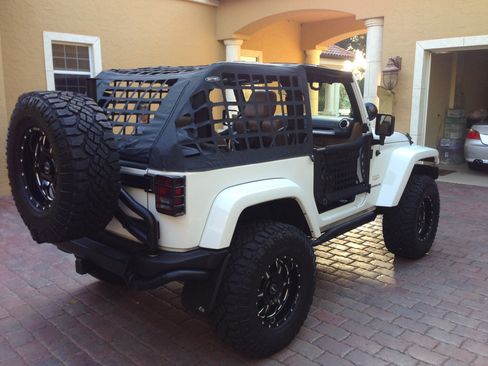 Used 2012 Jeep Wrangler Sahara AWD/4WD image 14