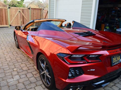 Used 2022 Chevrolet Corvette Stingray Premium Conv w/ Z51 Performance Package image 8