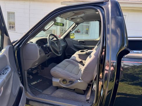 Used 2003 Ford F150 XLT AWD/4WD image 10