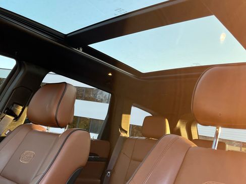 Used 2021 Jeep Grand Cherokee Overland image 16