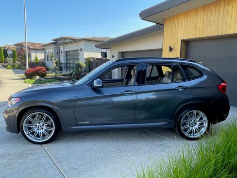 Used 2013 BMW X1 xDrive35i AWD/4WD image 2