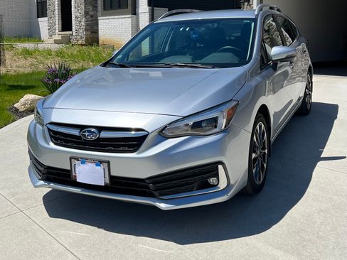 Used 2020 Subaru Impreza 2.0i Limited w/ Popular Package #2 AWD/4WD image 4