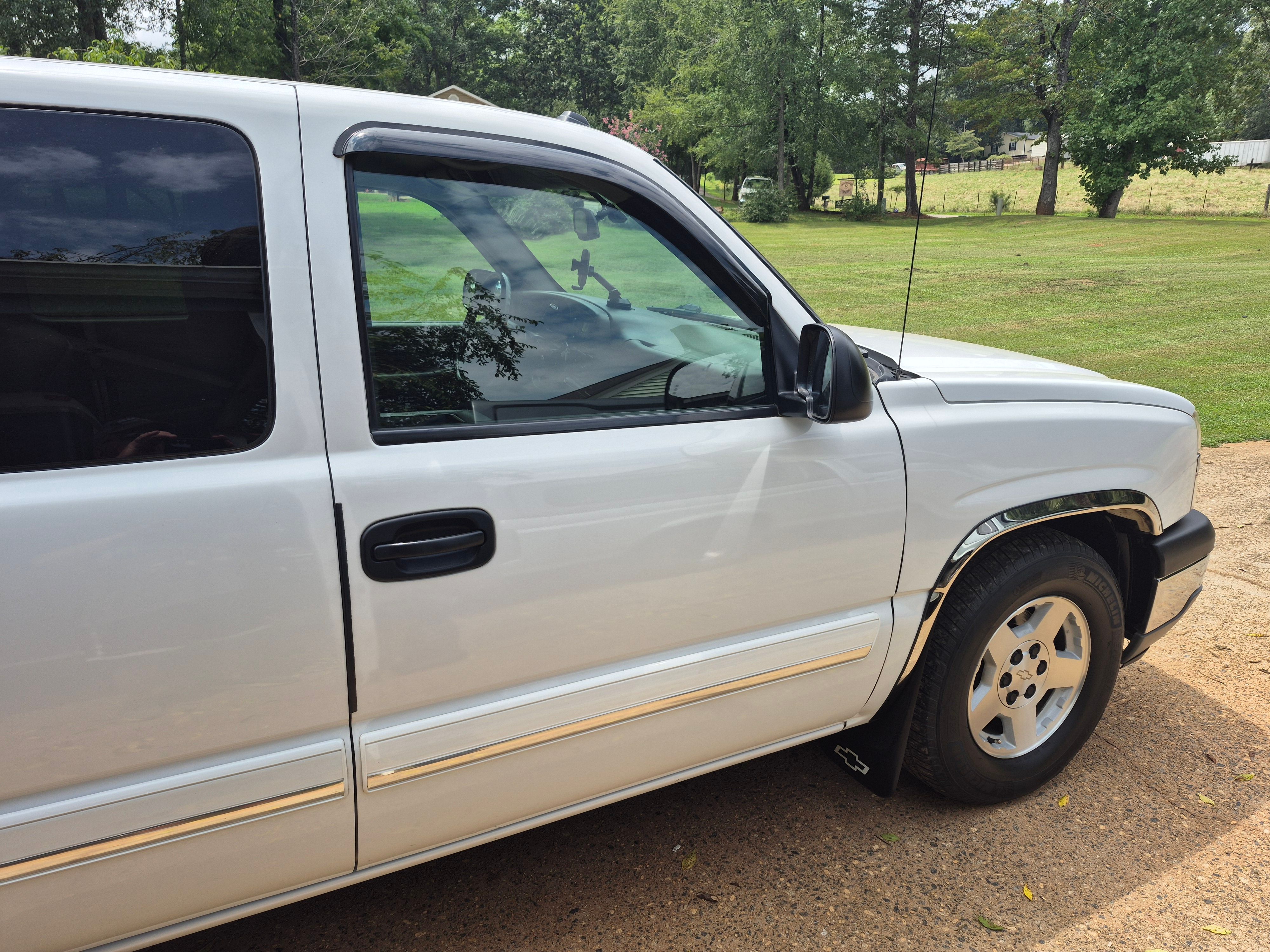 Used 2005 Chevrolet Silverado 1500 LS w/ Light Duty Power Package RWD image 10