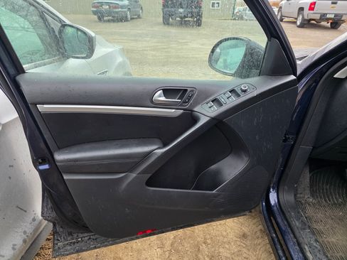 Used 2013 Volkswagen Tiguan SEL image 5