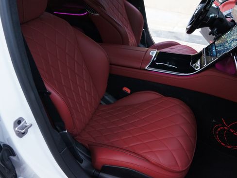 Used 2024 Mercedes-Benz S 580e 4MATIC Sedan image 11