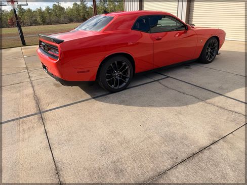 Used 2023 Dodge Challenger R/T Scat Pack w/ Plus Package image 12