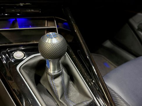 Used 2024 Volkswagen Golf R image 4