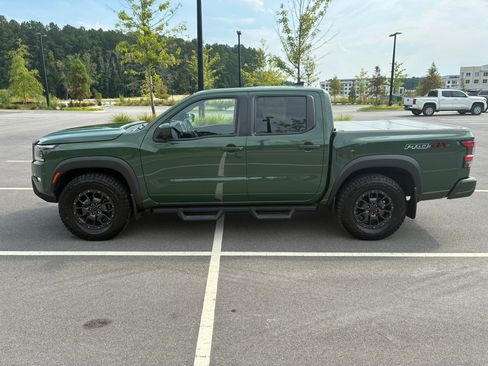 Used 2022 Nissan Frontier PRO-4X w/ Pro-4X Premium Package AWD/4WD image 2