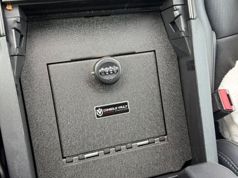 Used 2024 Ford F150 Lariat w/ Equipment Group 502A High AWD/4WD image 15
