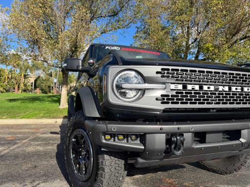 Used 2021 Ford Bronco Badlands image 6