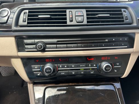 Used 2014 BMW 528i Sedan image 22