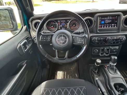 Used 2020 Jeep Wrangler Unlimited Sport S image 6