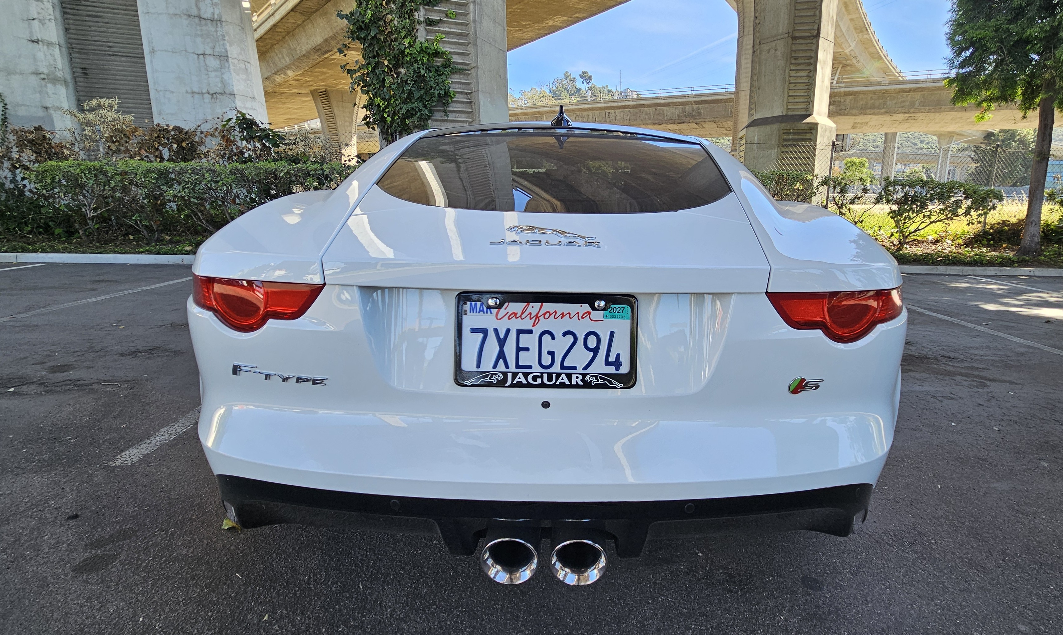 Used 2017 Jaguar F-TYPE S RWD image 9
