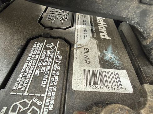 Used 2013 Kia Sorento LX image 10