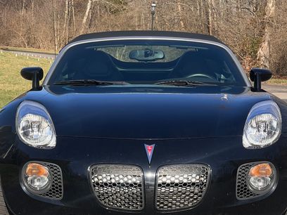 Used 2008 Pontiac Solstice GXP w/ Premium Package