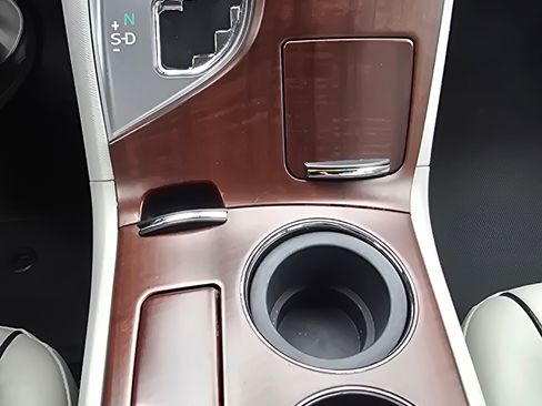 Used 2009 Toyota Venza AWD image 11