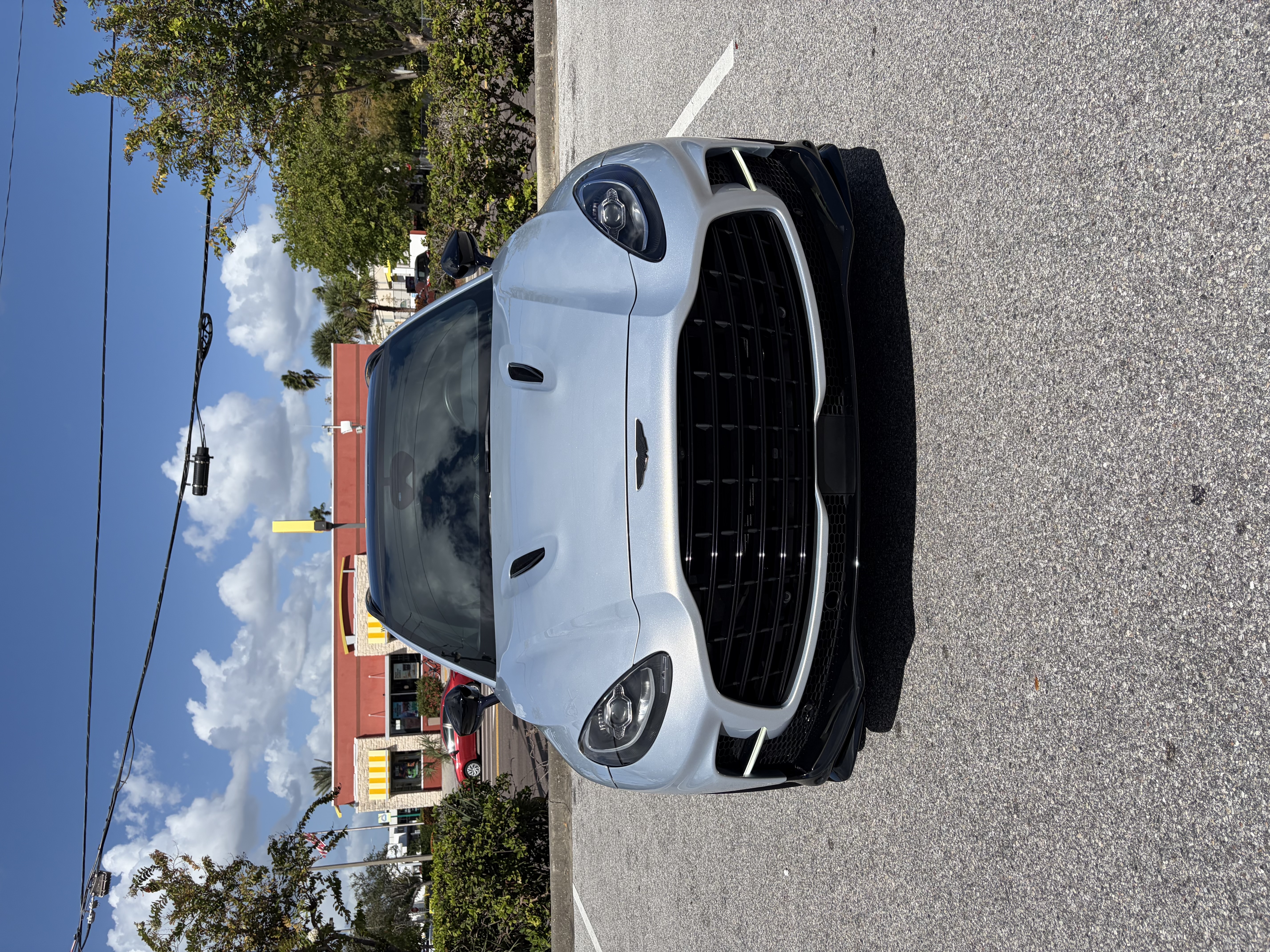 Used 2023 Aston Martin DBX 707 AWD/4WD image 2