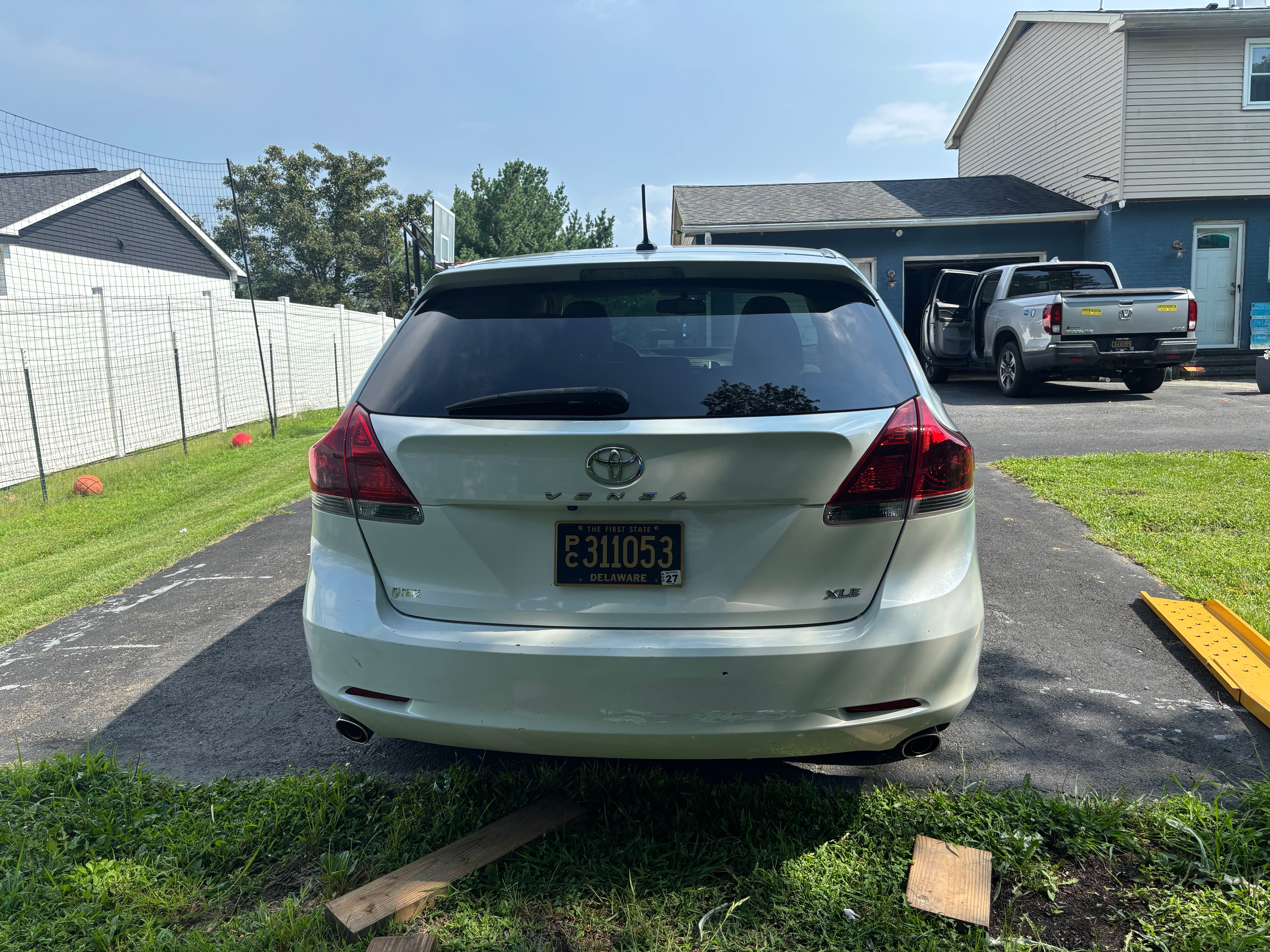 Used 2015 Toyota Venza XLE FWD image 6
