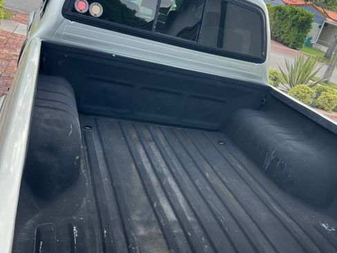 Used 2003 Toyota Tacoma PreRunner image 4