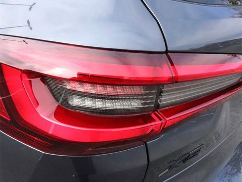 Used 2021 BMW X5 sDrive40i w/ M Sport Package image 14