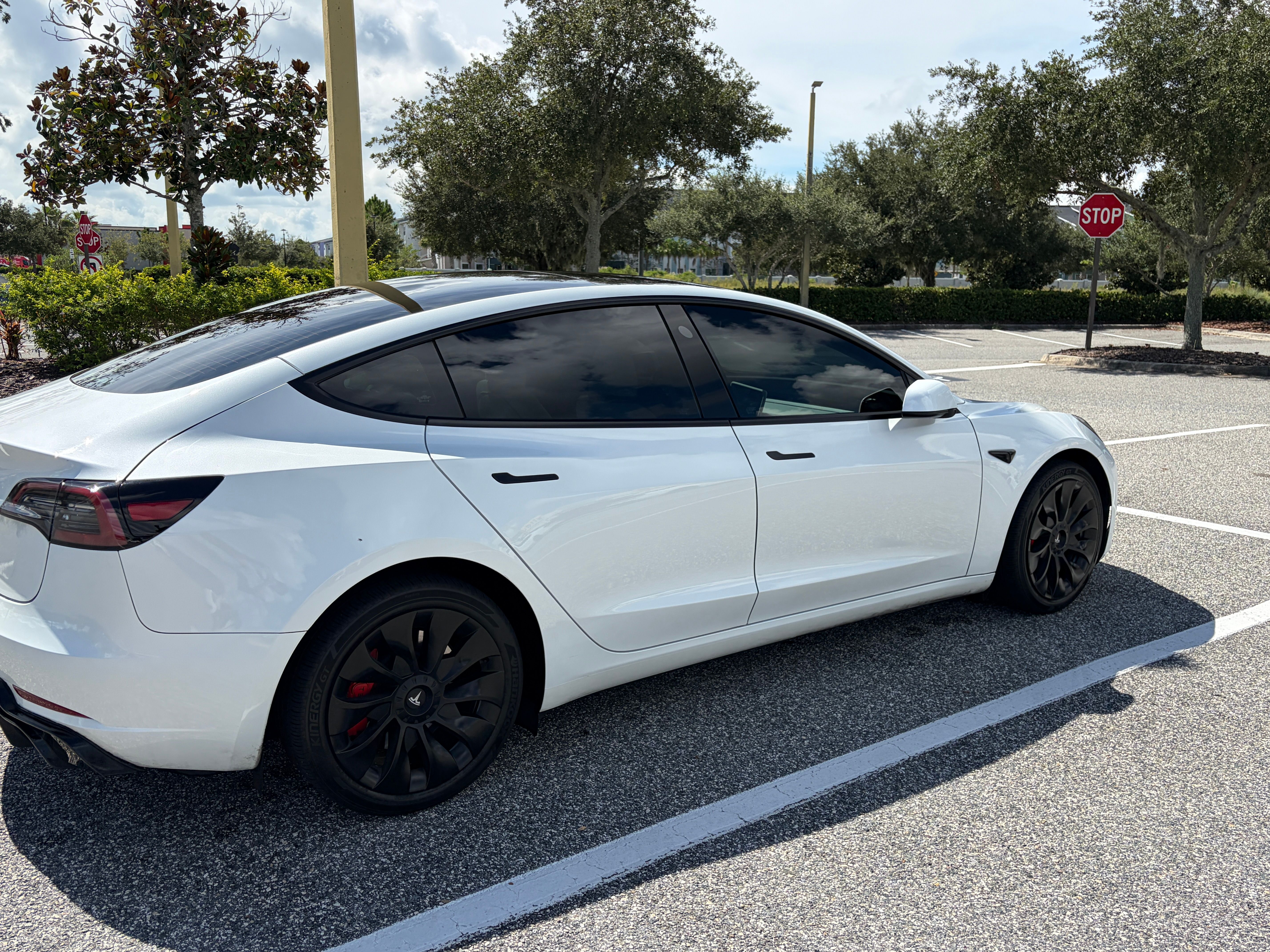 Used 2023 Tesla Model 3 Standard Range RWD image 16