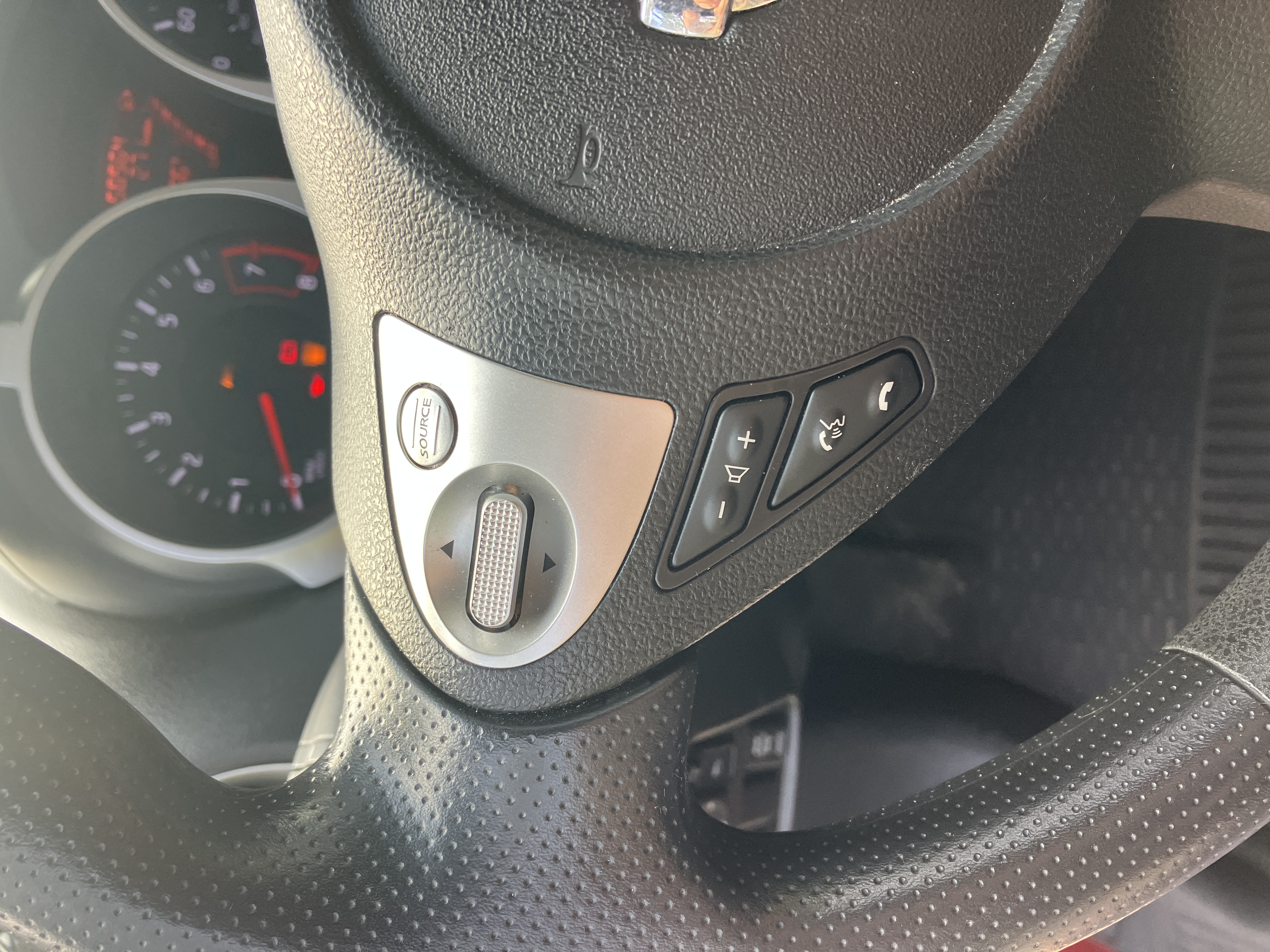 Used 2012 Nissan Juke S AWD/4WD image 21