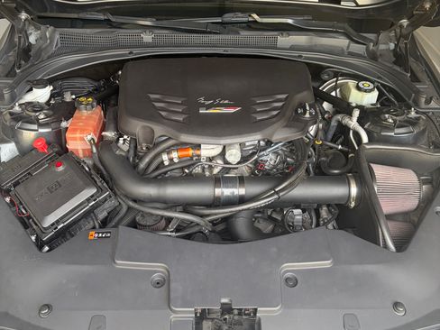 Used 2017 Cadillac ATS V w/ Luxury Package RWD image 20