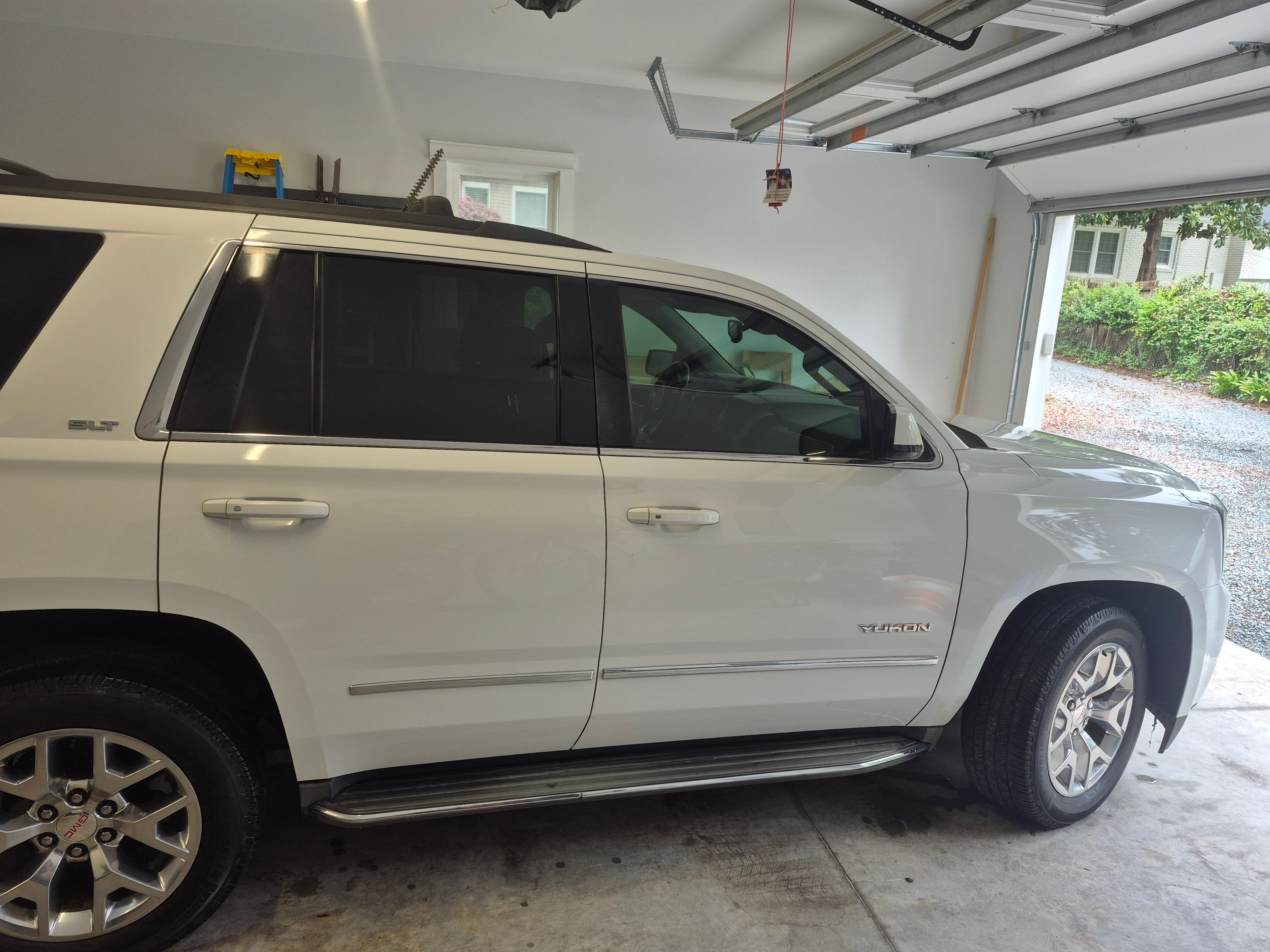 Used 2015 GMC Yukon SLT w/ Open Road Package RWD image 8