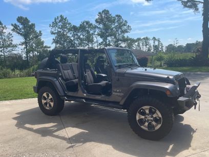 Used 2016 Jeep Wrangler Unlimited Sahara w/ Connectivity Group