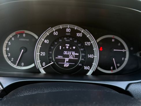 Used 2017 Honda Accord EX-L image 9