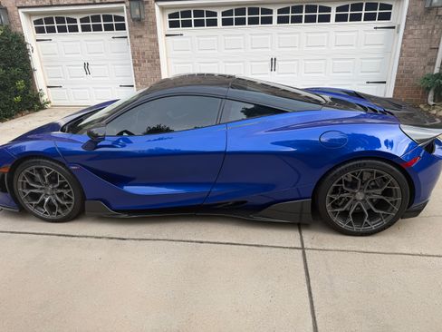 Used 2018 McLaren 720S Performance RWD image 16