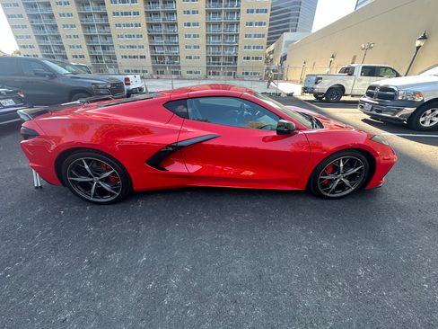 Used 2021 Chevrolet Corvette Stingray Preferred Cpe w/ Z51 Performance Package image 22