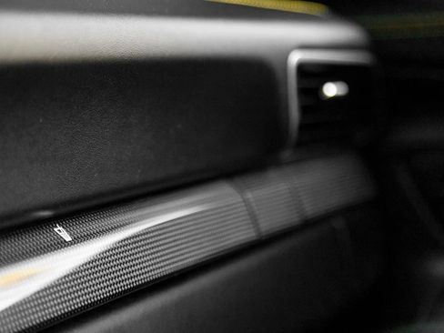 Used 2016 Porsche 911 Turbo S image 27