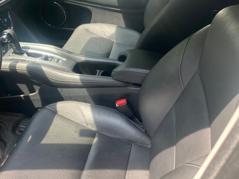 Used 2016 Honda HR-V EX-L image 11