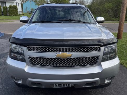 Used 2013 Chevrolet Avalanche LT w/ All-Star Edition AWD/4WD image 4