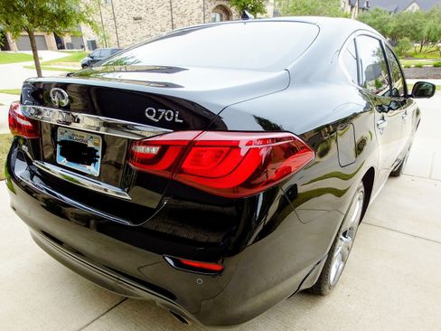 Used 2016 INFINITI Q70 L 3.7 w/ Deluxe Touring Package image 6